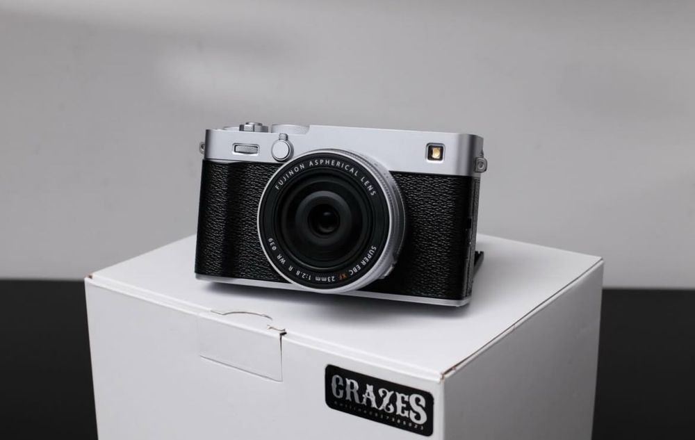Фотокамера Fujifilm X-E5 gray edition
