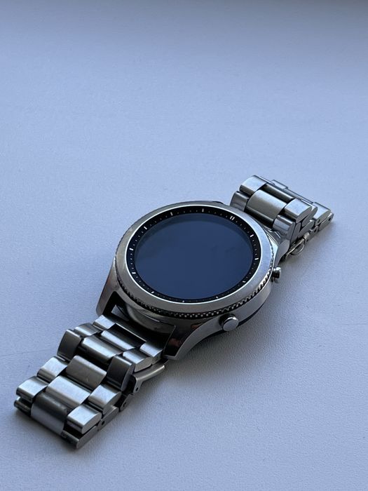 Смарт часы Samsung gear s3 classic