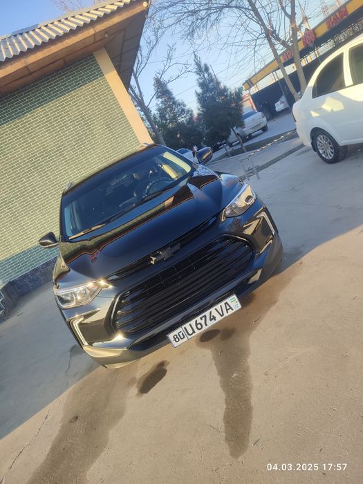 Trakkker ltz pozitsa polniy radnoy