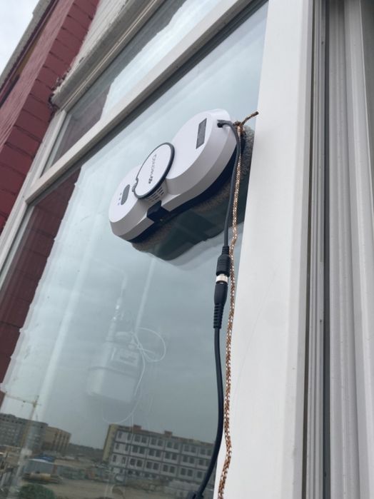 Робот-мойщик окон на прокат