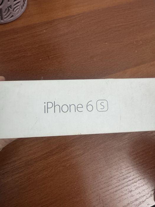Айфон 6 s. Состояния нормальное. Торг уместен.