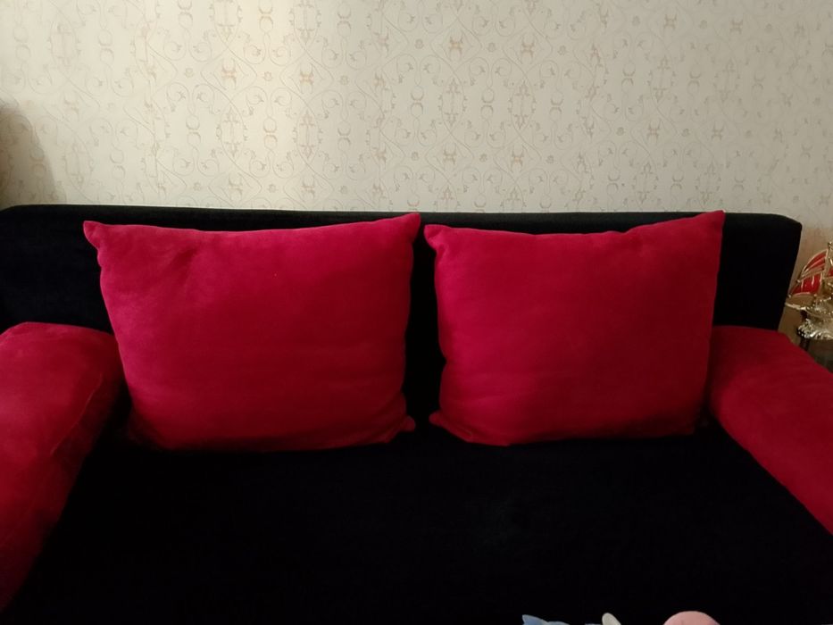 Разтегателен диван