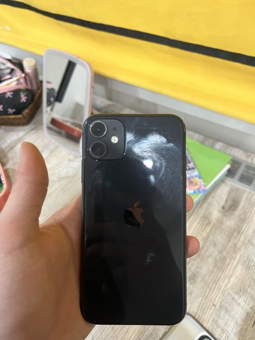 Iphone 11 в среднем сост