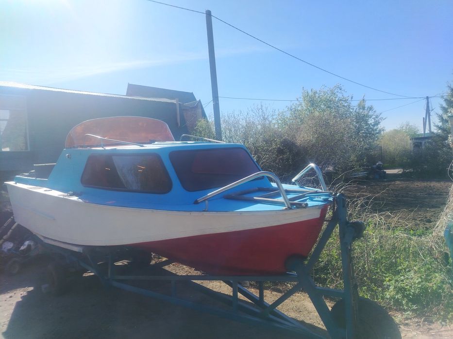 Продам катер амур 2