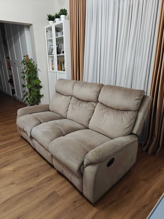 Canapea cu recliner Mobexpert Louis, 3 locuri, stofa, crem