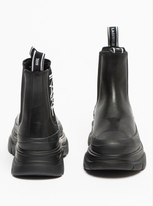 Karl Lagerfeld боти