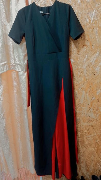 Платье и комбинезон