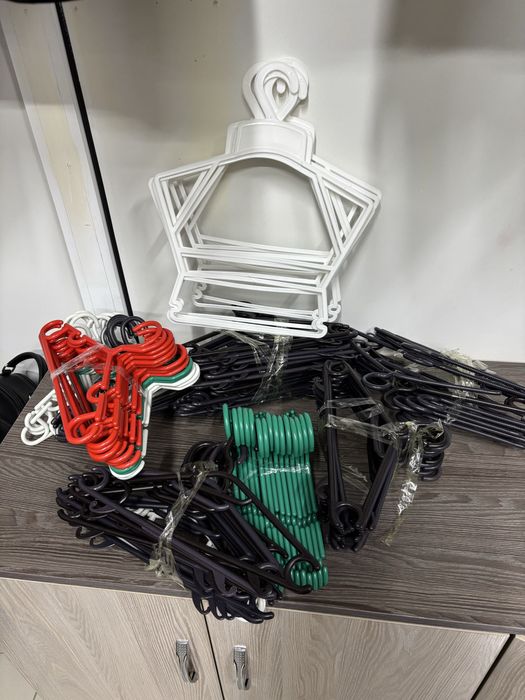 Продаются детские вешалки