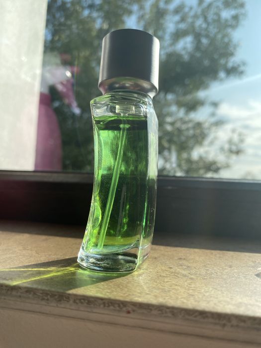 Parfum barbatesc.