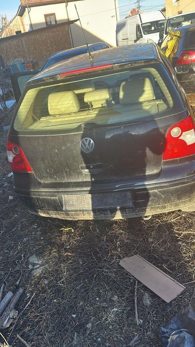 Vând sau dezmembrez glof 5   1,9 diesel și polo 1,2 benzina