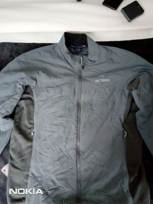 Geaca Arc'teryx L  impecabil