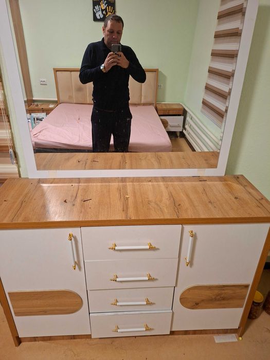 Ётокхона комплекти (Спальная гарнитура) сотилади