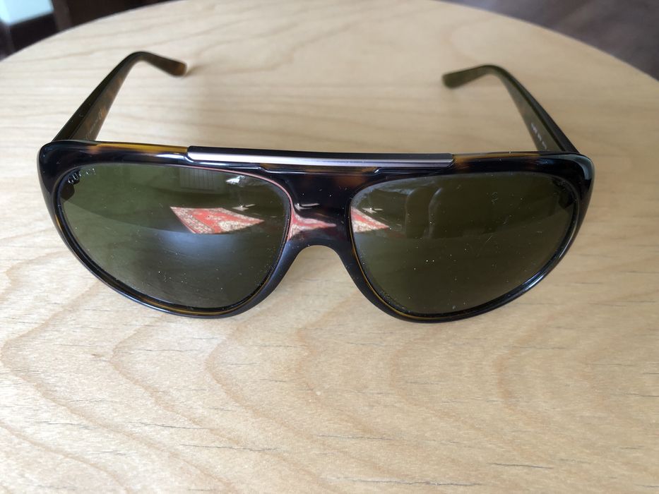 Продажа солнцезащитных очков  "Cucci"