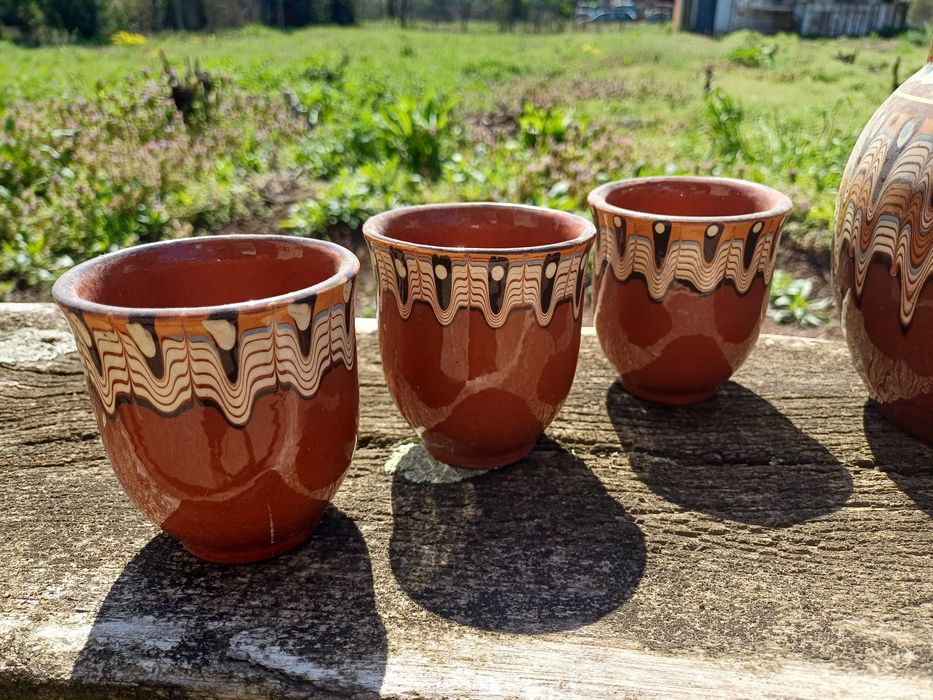 Комплект керамични чаши с кана