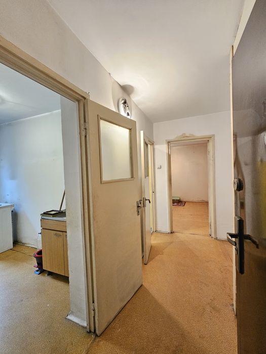 Garsoniera de vanzare, parter, Drumul Taberei, langa metrou