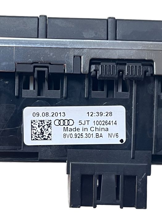 Consola Butoane Audi A3 Sportback 8Va, 8Vf 2012 -> 5Jt10026414