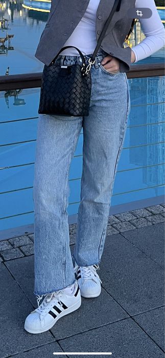 Продам джинсы Mango 38 размера (М размер)