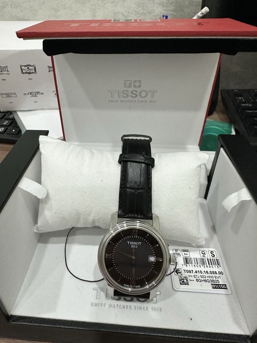 Часы Tissot наручные