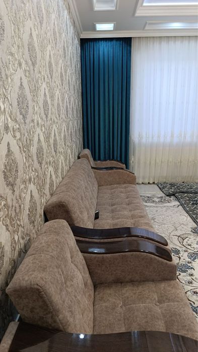 Янги Хаятский р-н/ Дом/ Участок/ 2 этажный жом/ 6 ком/ 2,3 сотки