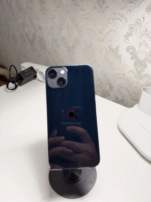 Продам iPhone 13 айфон 13