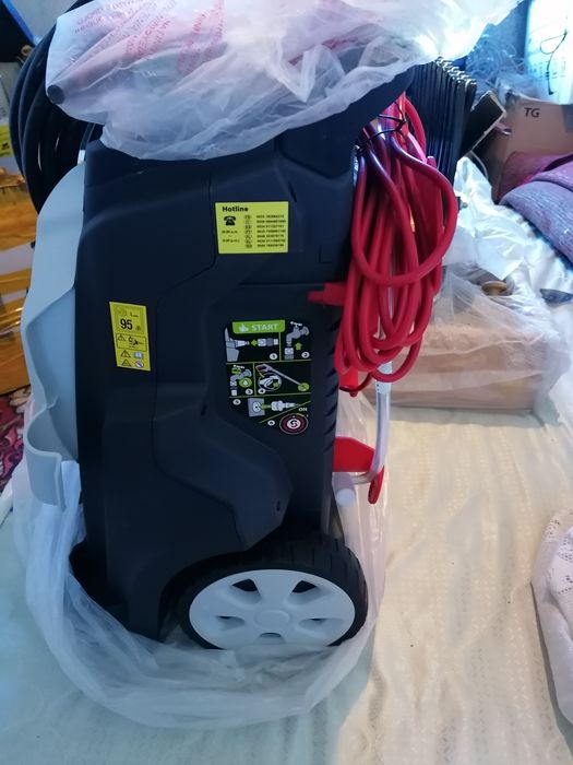 Продаётся карчер аппарат