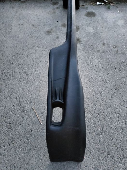 Губа от бампера от камри 40 SE