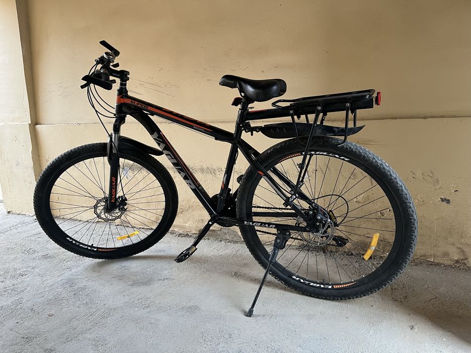 Velosiped sotiladi .