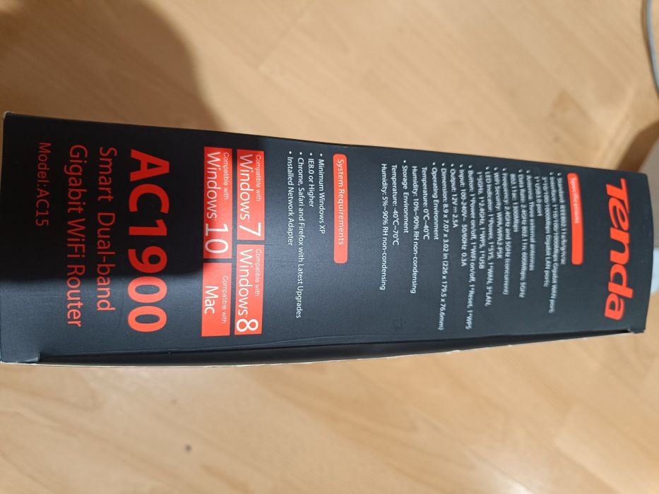 Vând router gigabit Tenda AC1900