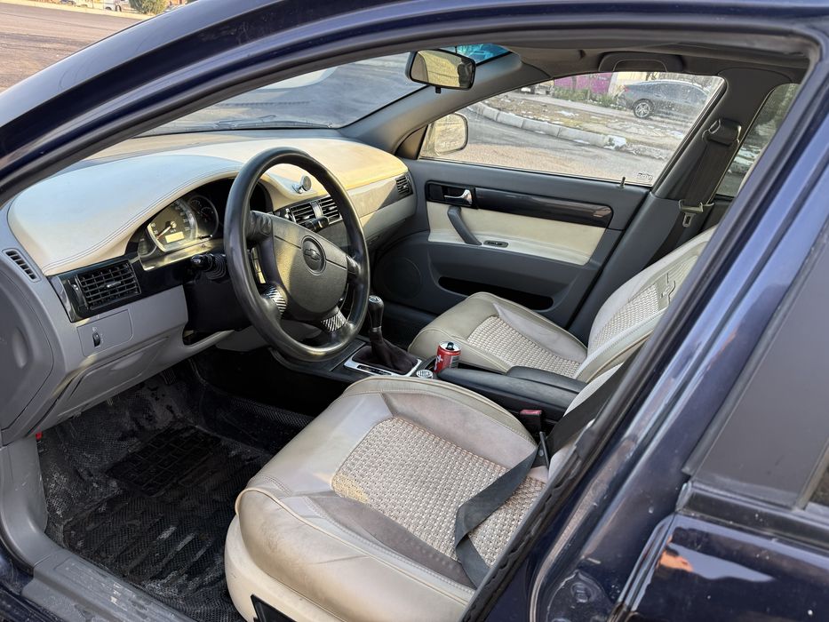 Lacetti 1,6 L avtomat  sotiladi