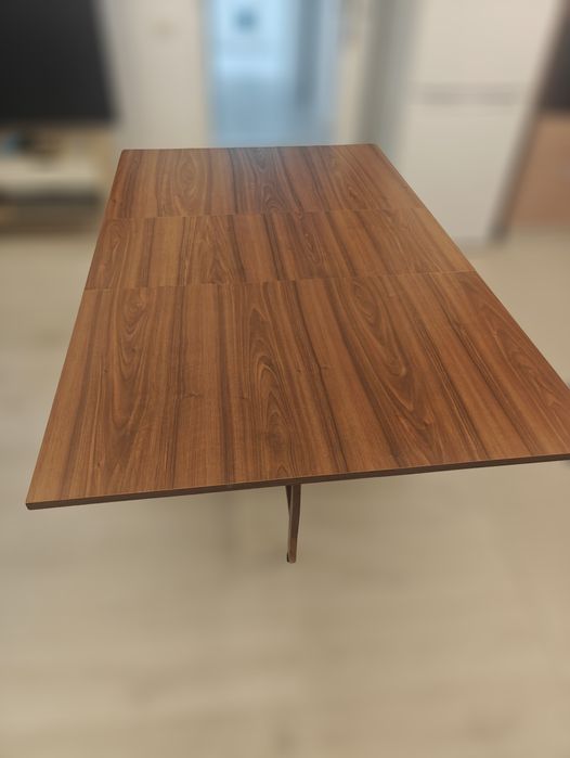 Set Masă Pliabilă (tip consolă) + 4 Scaune incluse – Ideală spații mici