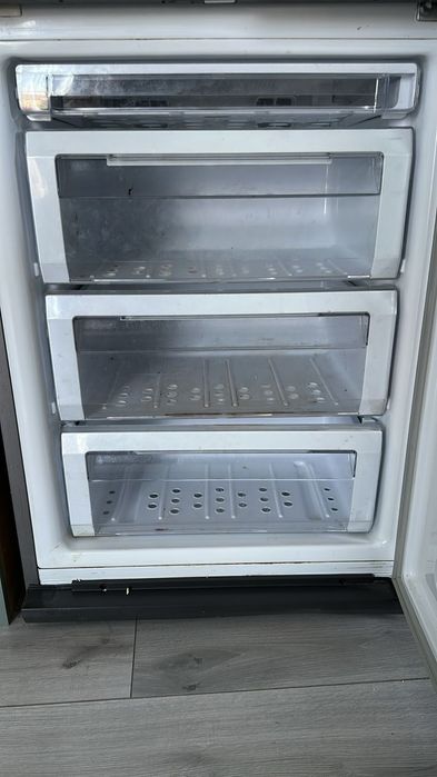 Полка холодильника ящик