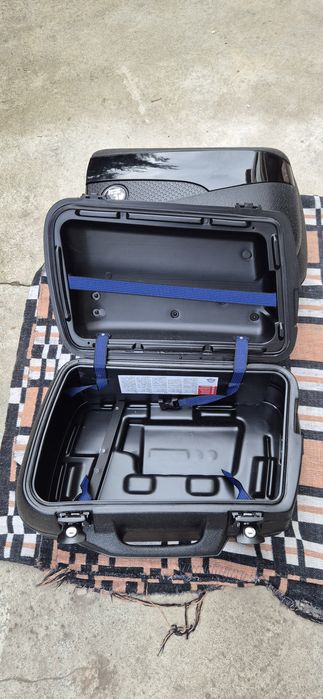 Vând cutii laterale MOTO Suzuki Bandit GSF 1250/650 - 2007/2011