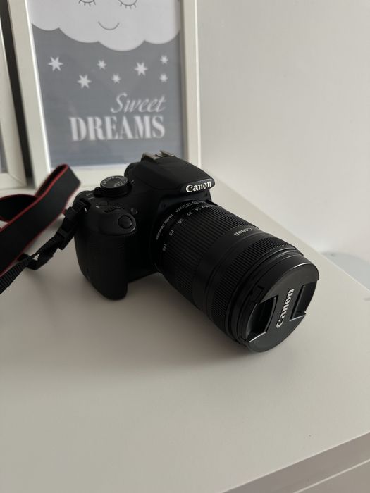 Продам Canon 1200 D