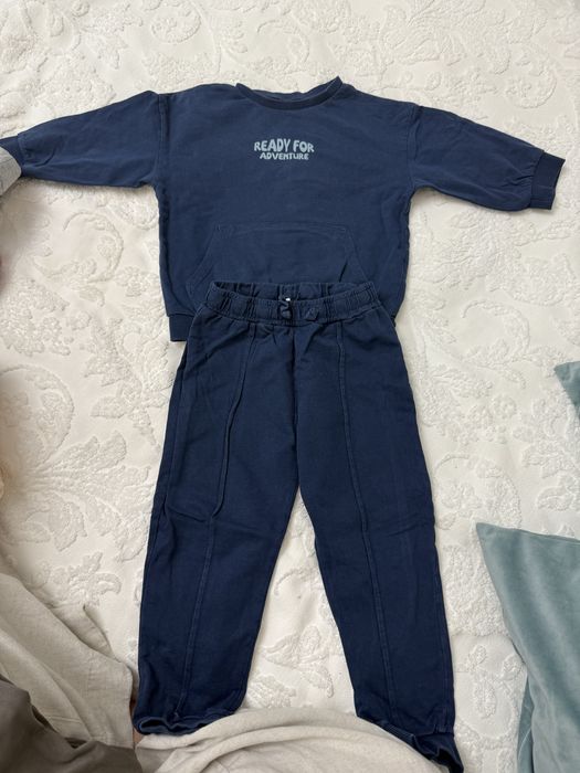 Детская одежда: 2 двойки, 2 брюки