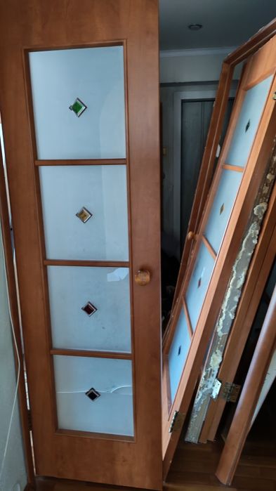 Продам двери межкомнатные
