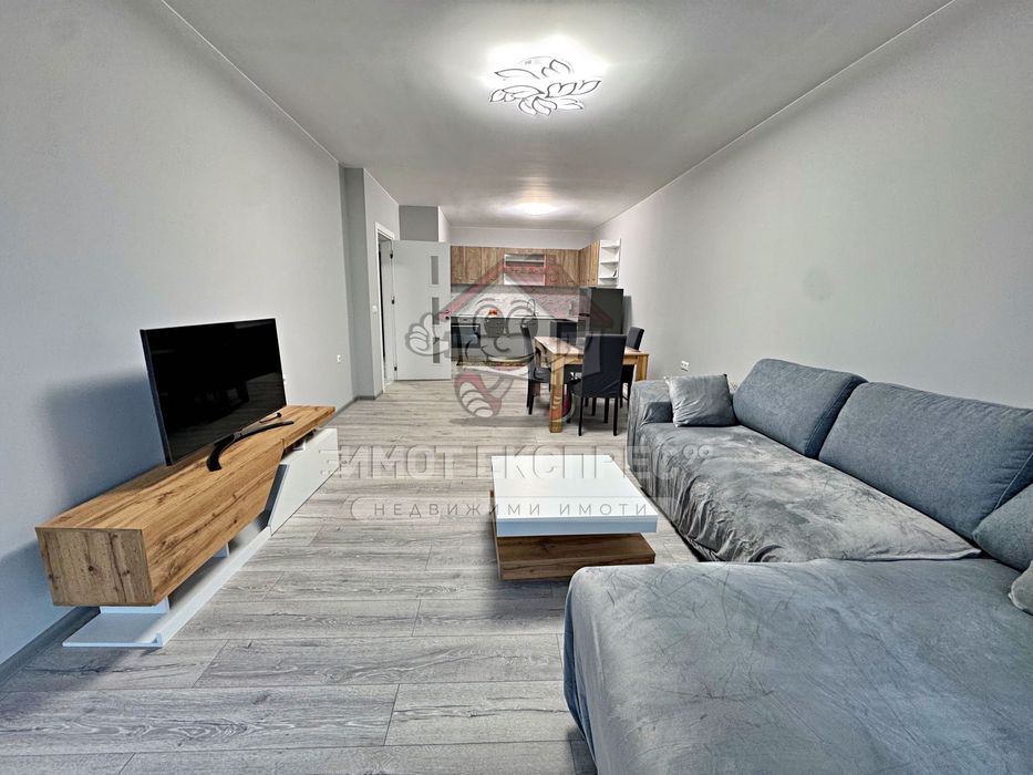 Дава се под наем Двустаен апартамент в Асеновград - 60 кв.м за 398.82 € - Снимка #1