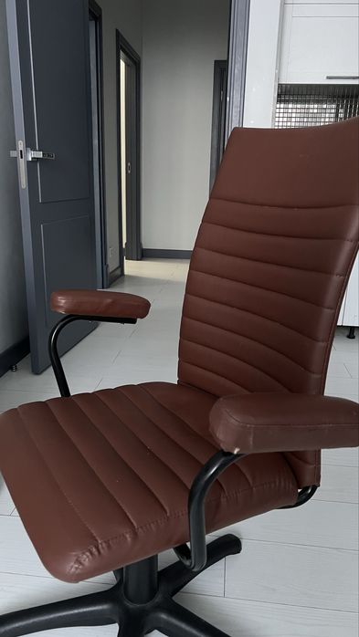 Компьютерное/офисное кресло