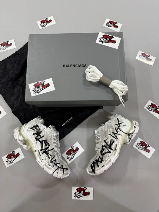 Adidasi Balenciaga Runner Graffiti Albi Noi Calitate Superioară