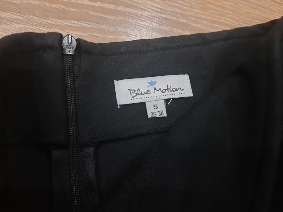 Продам фирменные короткие юбки