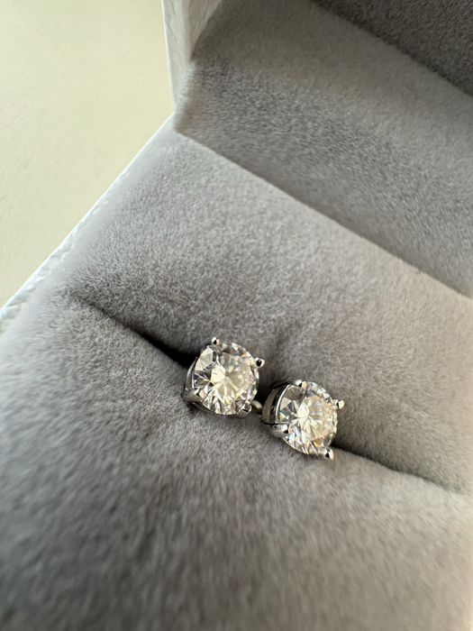 Moissanite Diamond - Обици  ЕДИНСТВЕНИ по рода си