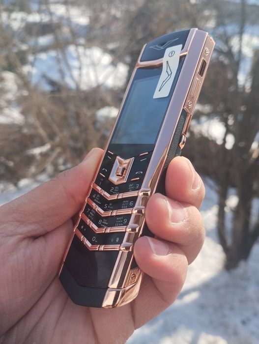 Vertu signature s