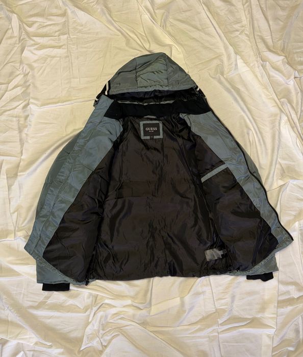 Geacă Guess bărbați - mărimea L, culoare gri-verde