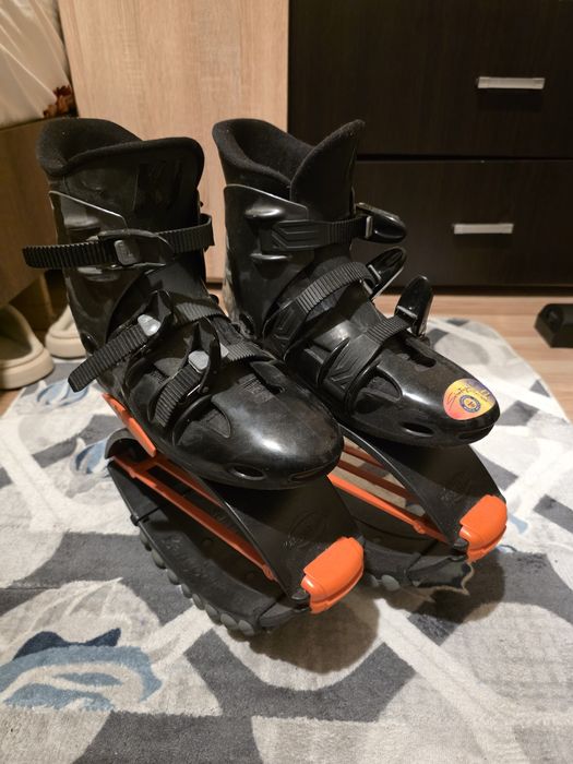 Vând ghete originale Kangoo Jumps KJ-X3 (XR3) – Mărimea M
