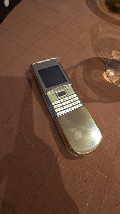 Nokia 8800 Sirocco gold
