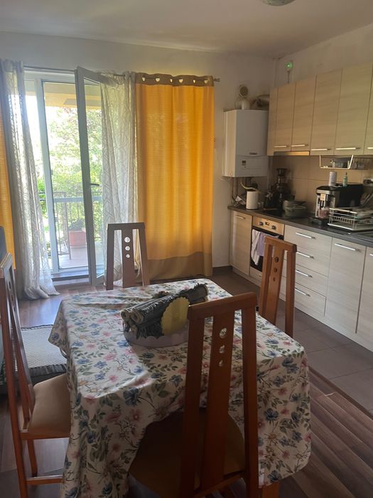 Vând apartament 3 camere în Florești,Cluj