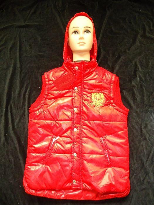 Vesta rosie L barbati gluga retractabila in guler 3 buzunare