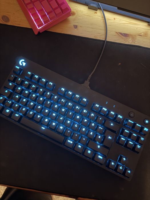 logitech G pro клавиатура
