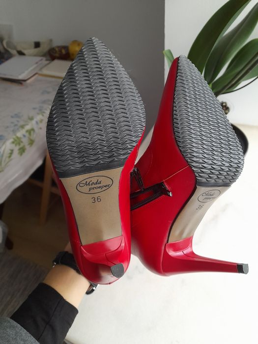 Cizme piele rosii toc - 36