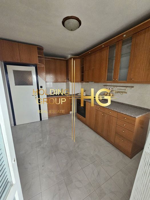 Продава се Четиристаен апартамент в Варна, Лятно кино Тракия - 110 кв.м за 1628 €/кв.м - Снимка #8