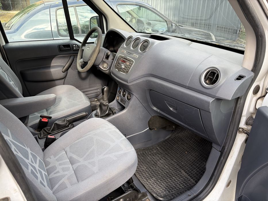 Ford Transit Connect 180000km